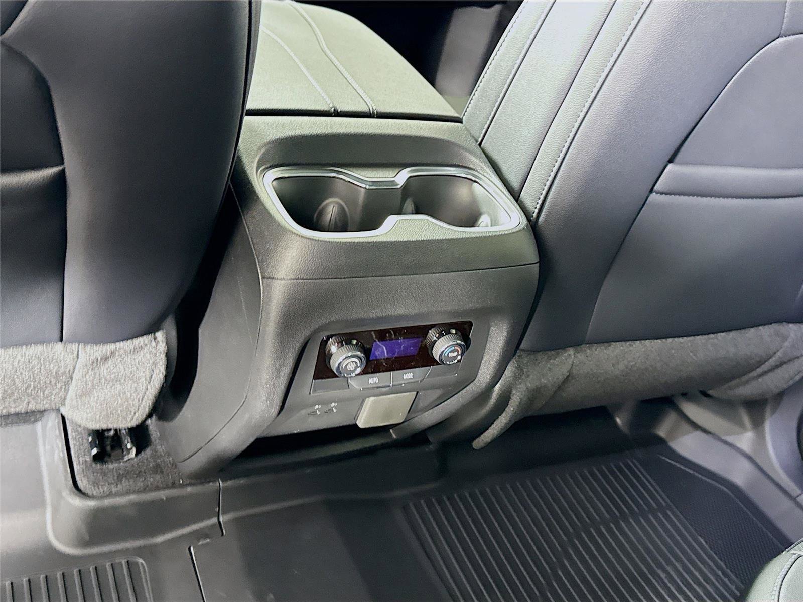 New 2026 Chevrolet Traverse LT w/ Driver Confidence Package image 19