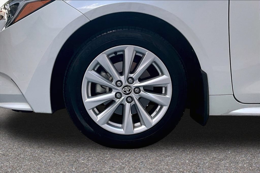 Certified 2025 Toyota Corolla XLE FWD image 37