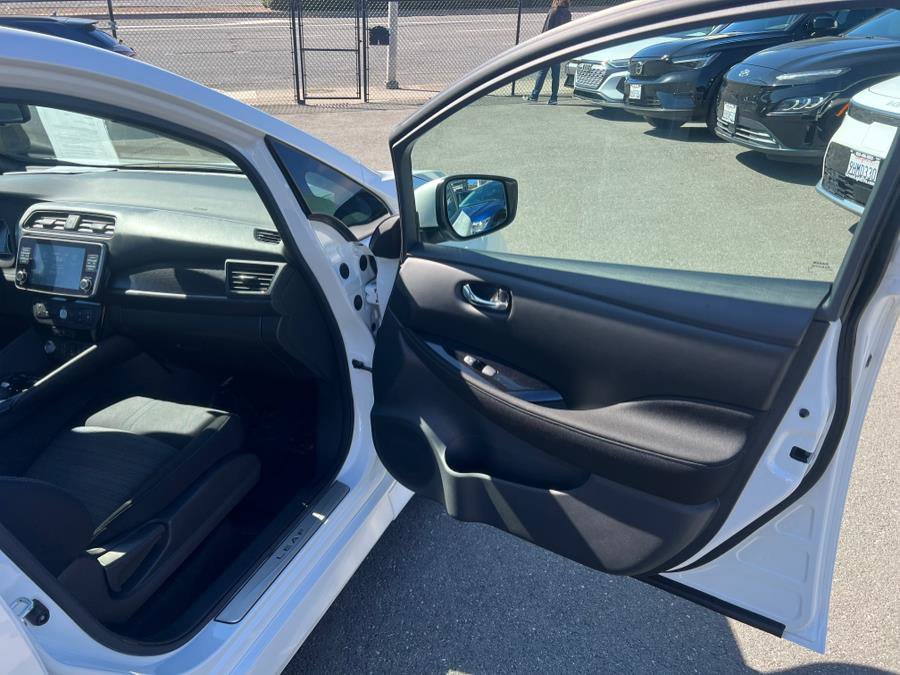 Used 2024 Nissan Leaf SV Plus image 34