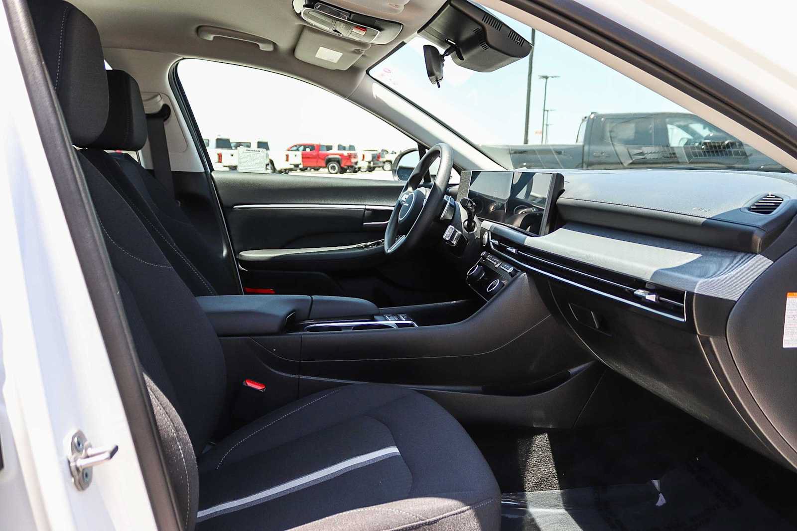 Used 2026 Hyundai Sonata Blue FWD image 16