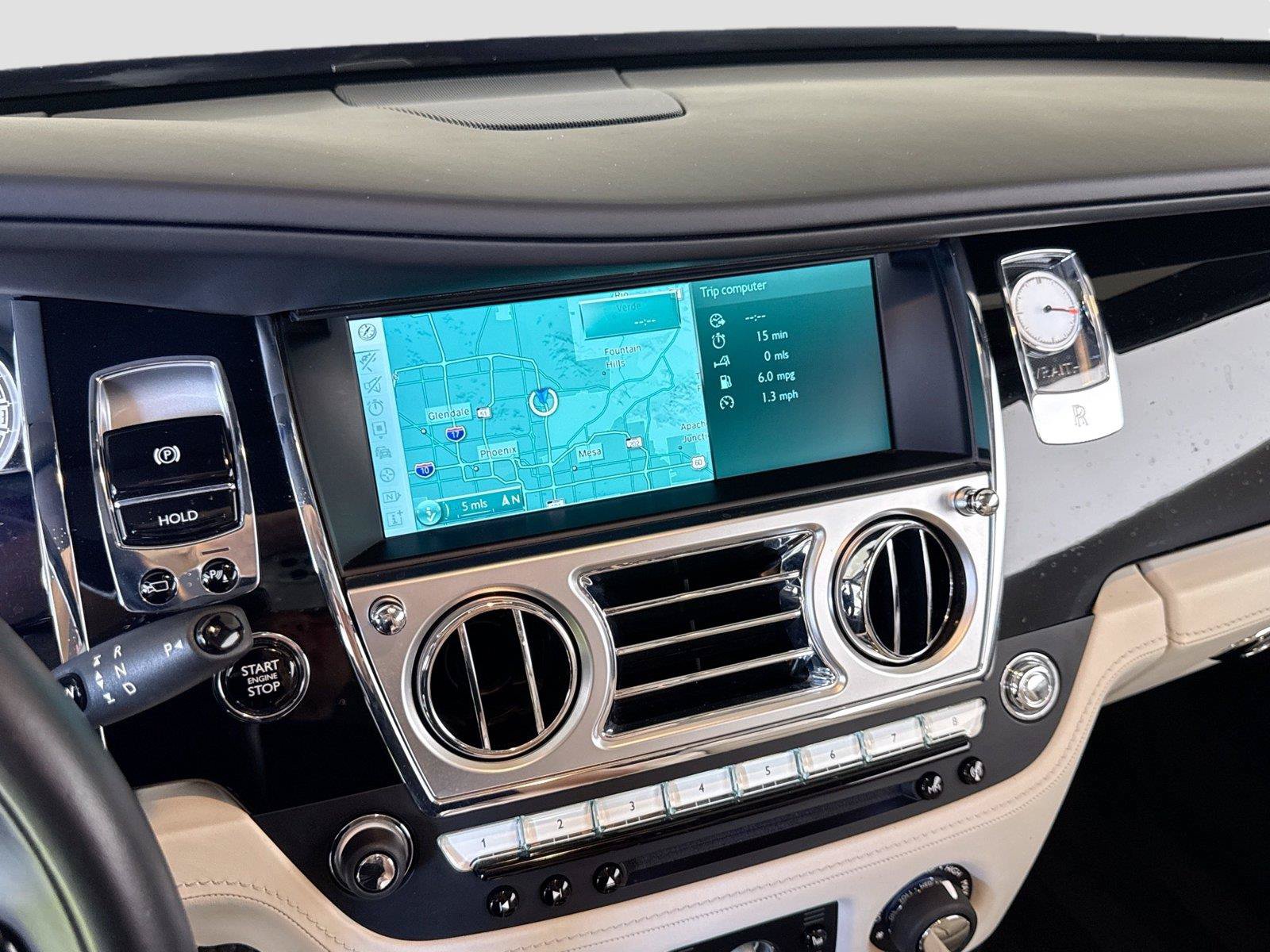 Used 2016 Rolls-Royce Wraith RWD image 18