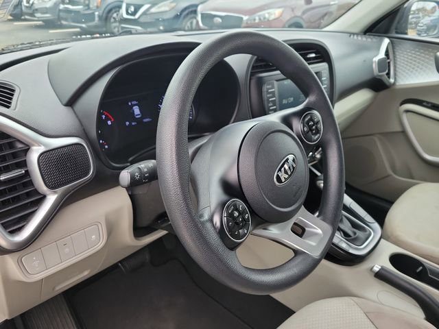 Certified 2021 Kia Soul LX image 18
