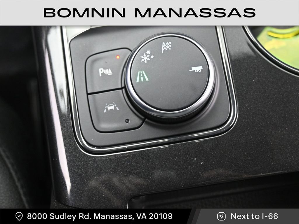 Used 2024 Chevrolet Blazer RS w/ Driver Confidence II Package image 17