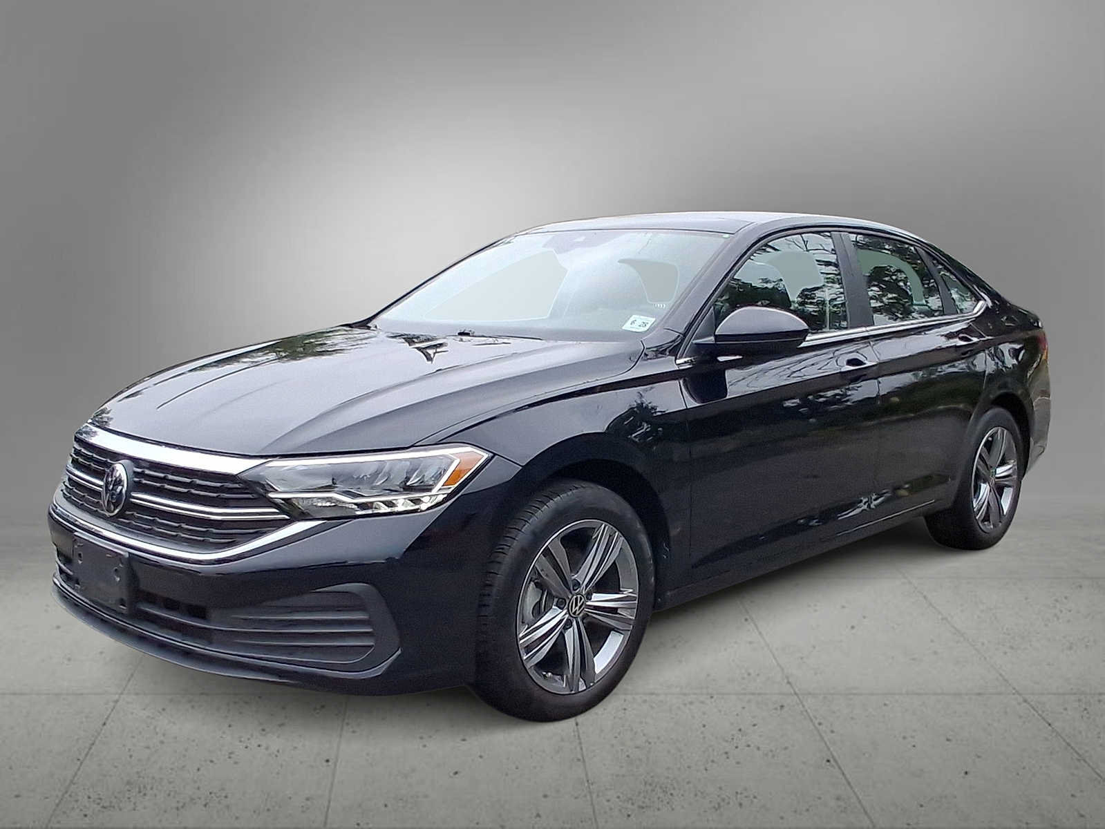 Used 2023 Volkswagen Jetta SE w/ Panoramic Sunroof Package FWD image 4