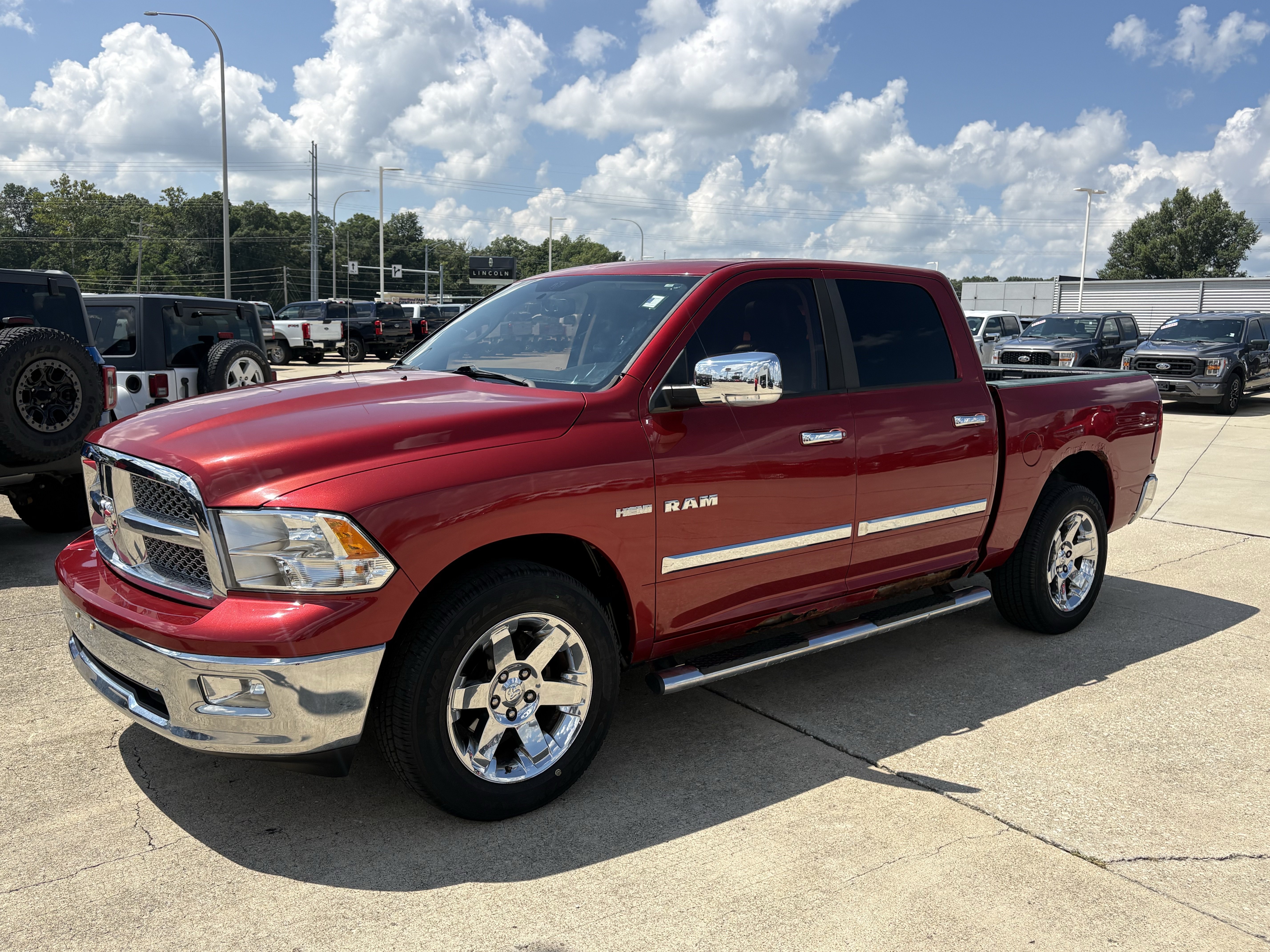 Used 2010 Dodge Ram 1500 Truck Laramie AWD/4WD image 4