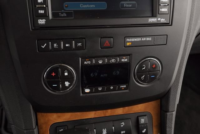 Used 2012 Buick Enclave Premium image 18