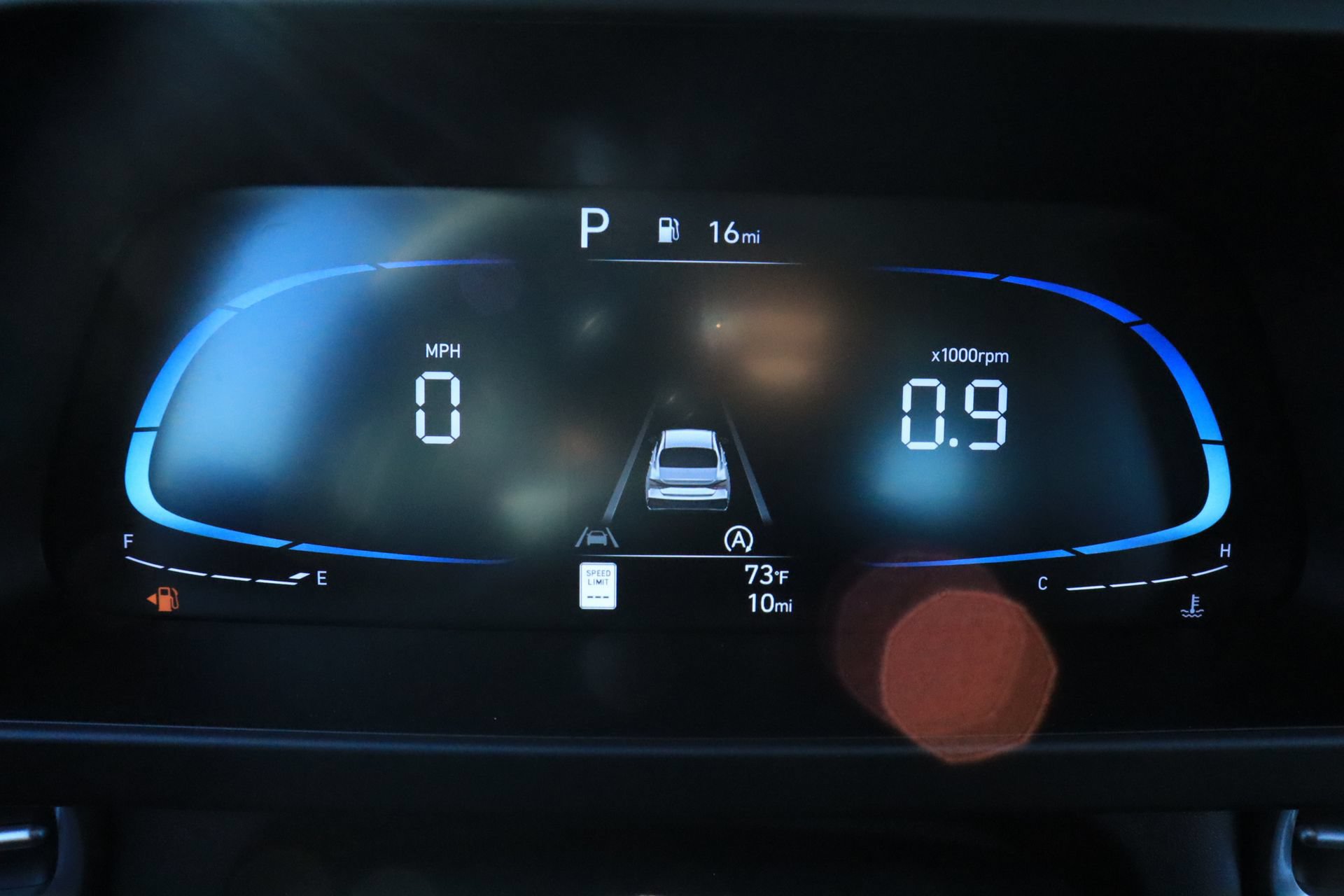 New 2026 Hyundai Elantra SE FWD image 11