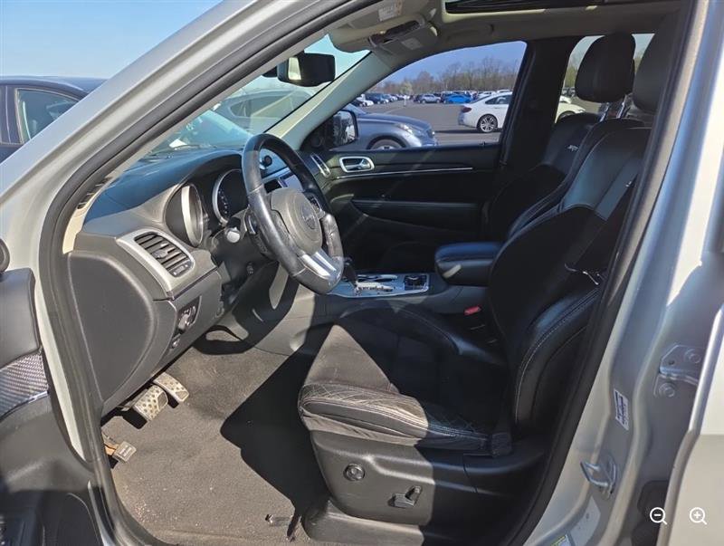 Used 2012 Jeep Grand Cherokee SRT8 w/ Luxury Group II AWD/4WD image 8