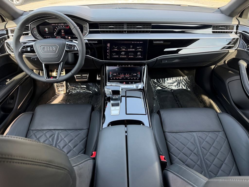 Used 2024 Audi S8 image 2
