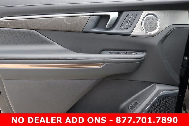 New 2026 Buick Enclave Avenir image 10