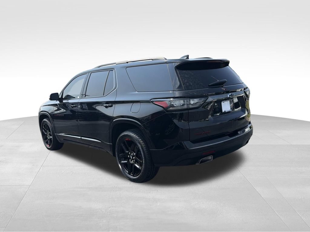 Used 2021 Chevrolet Traverse Premier w/ Redline Edition FWD image 5