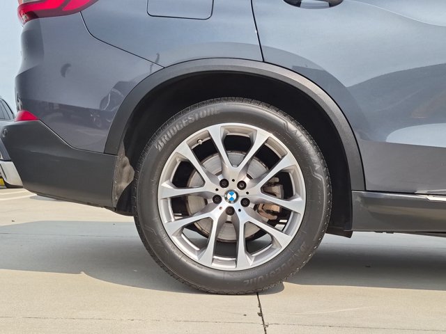 Used 2022 BMW X5 xDrive40i w/ Executive Package AWD/4WD image 25