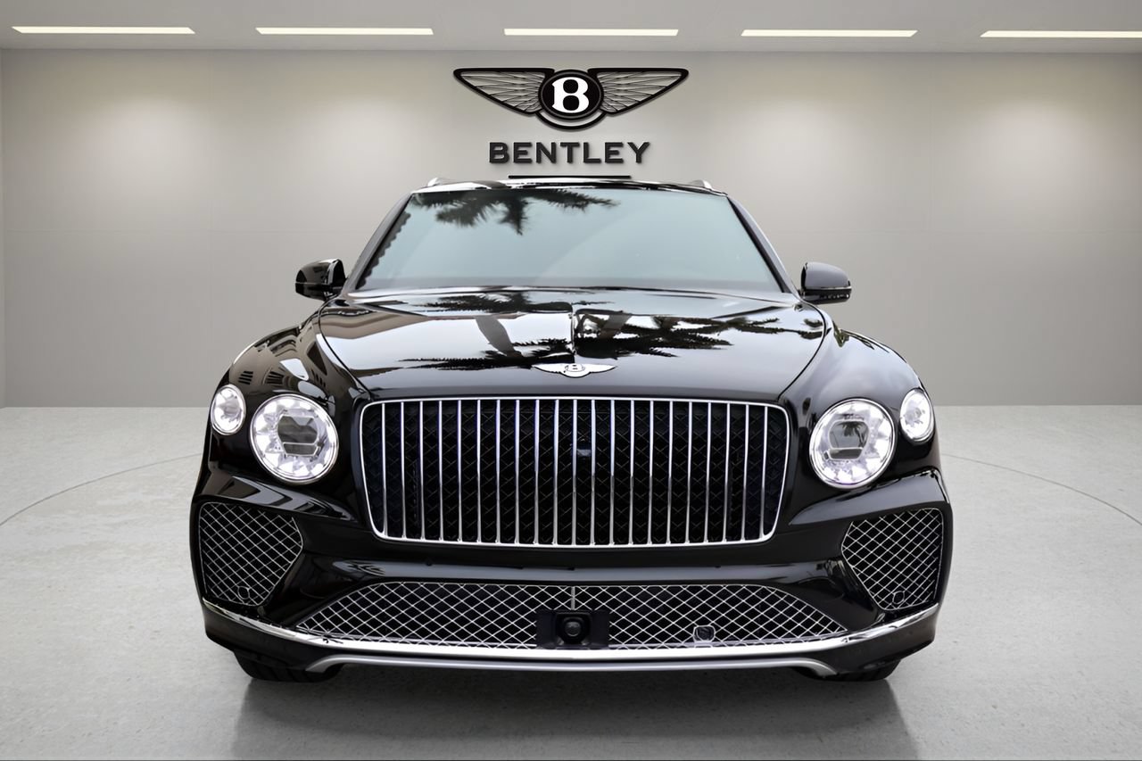 Used 2025 Bentley Bentayga Extended Wheelbase AWD/4WD image 7