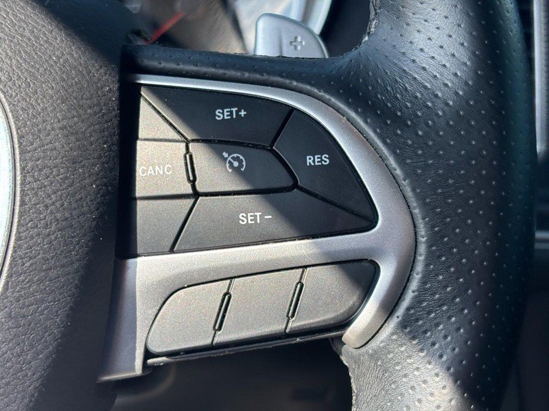 Used 2018 Dodge Charger SXT Plus RWD image 20