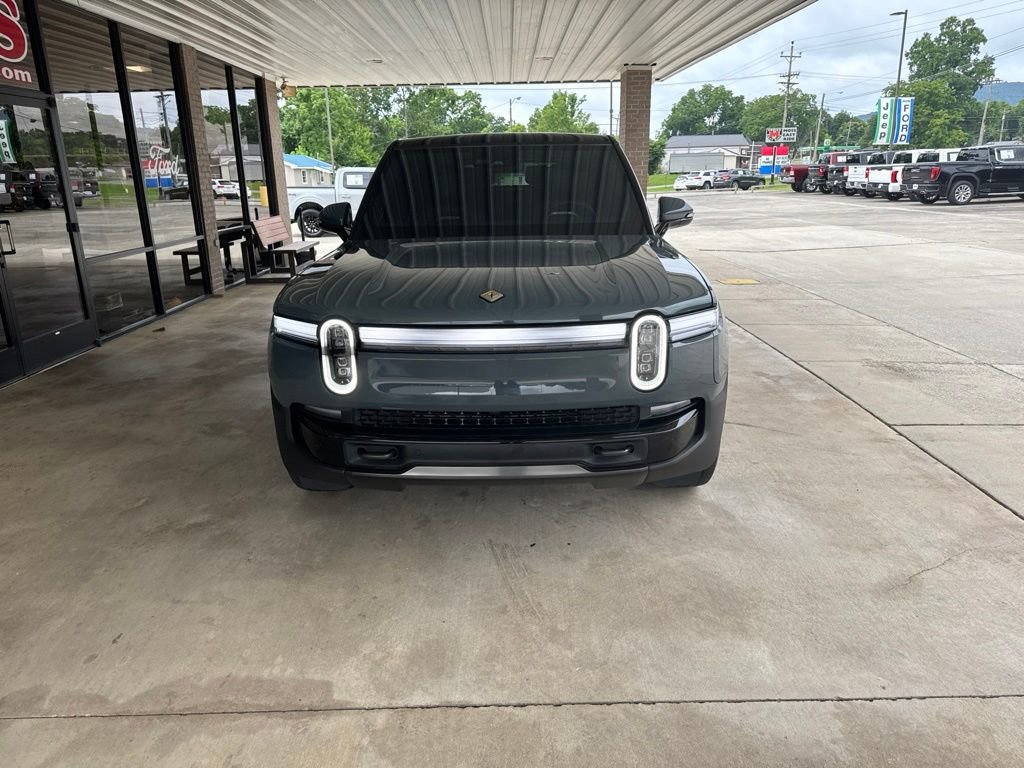 Used 2025 Rivian R1S Premium AWD/4WD image 2