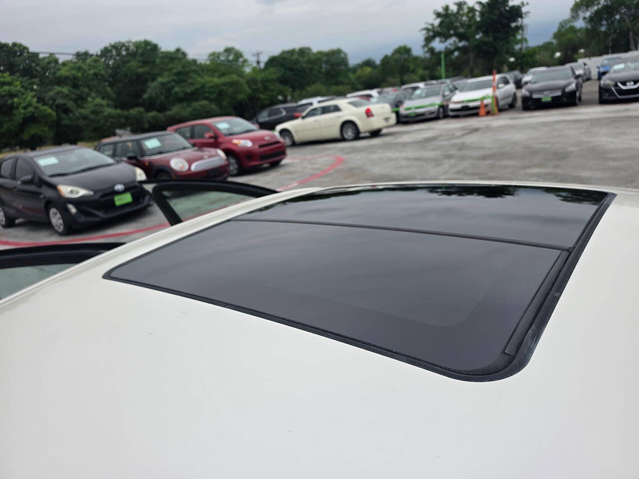 Used 2013 Buick LaCrosse Touring FWD image 26