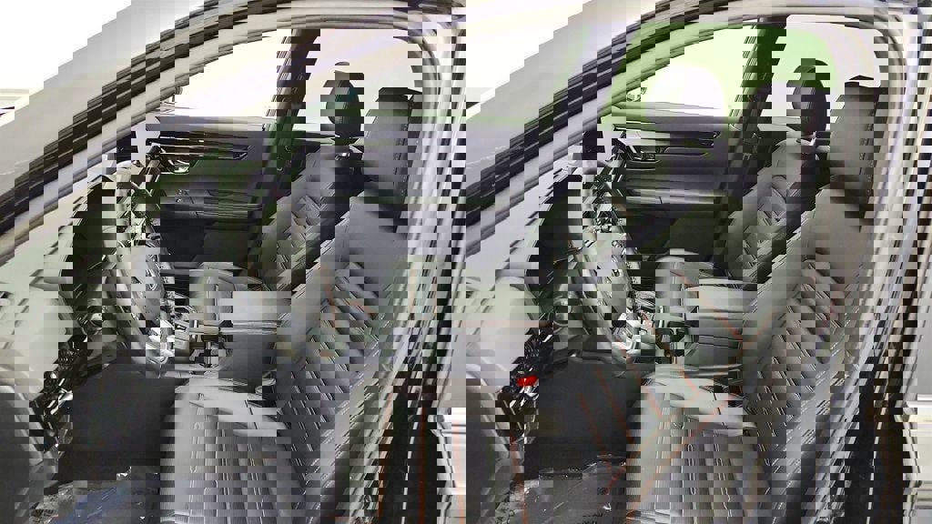 Used 2025 Honda CR-V Sport Touring image 21