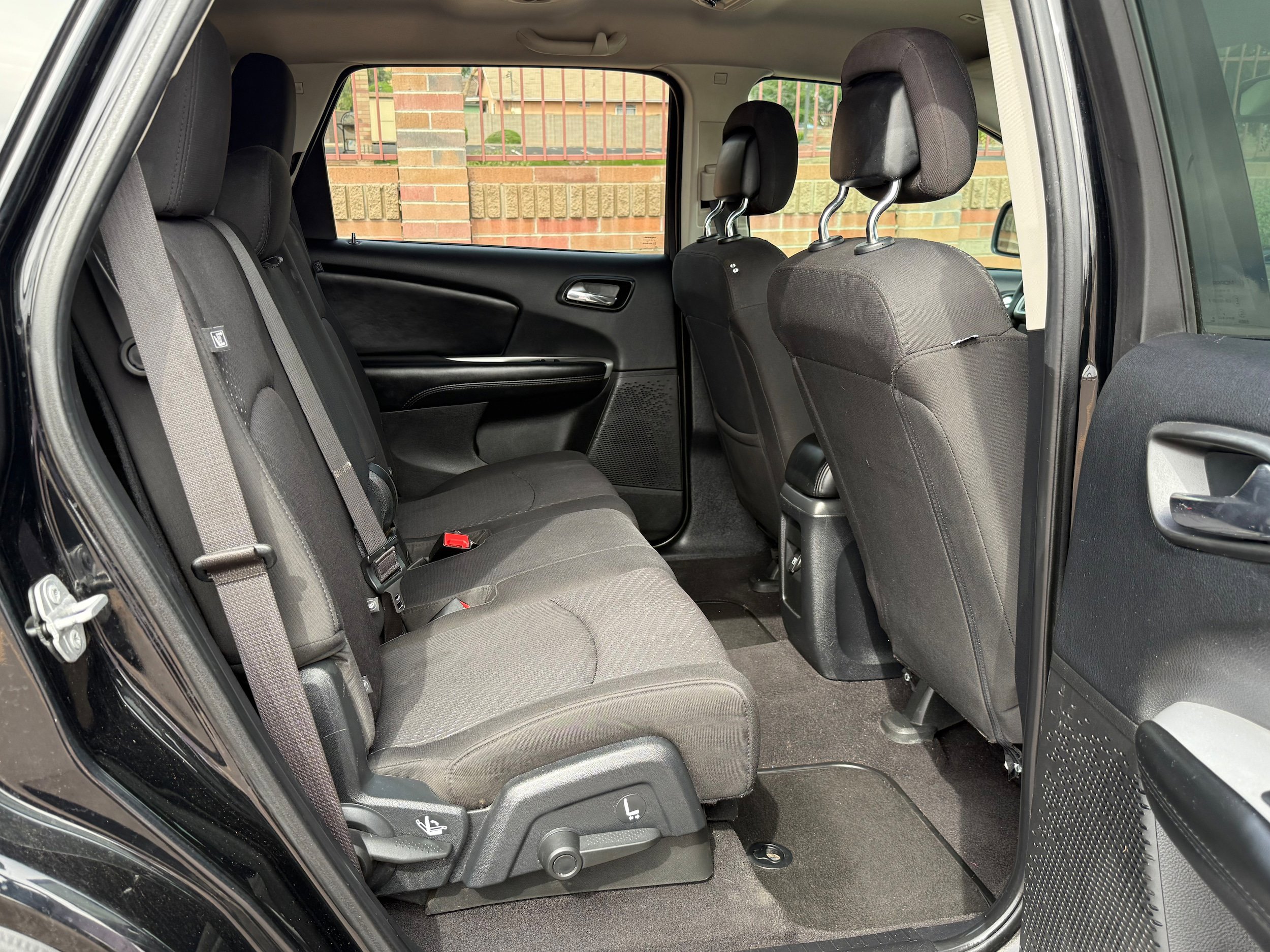 Used 2018 Dodge Journey SXT w/ Blacktop Package FWD image 12