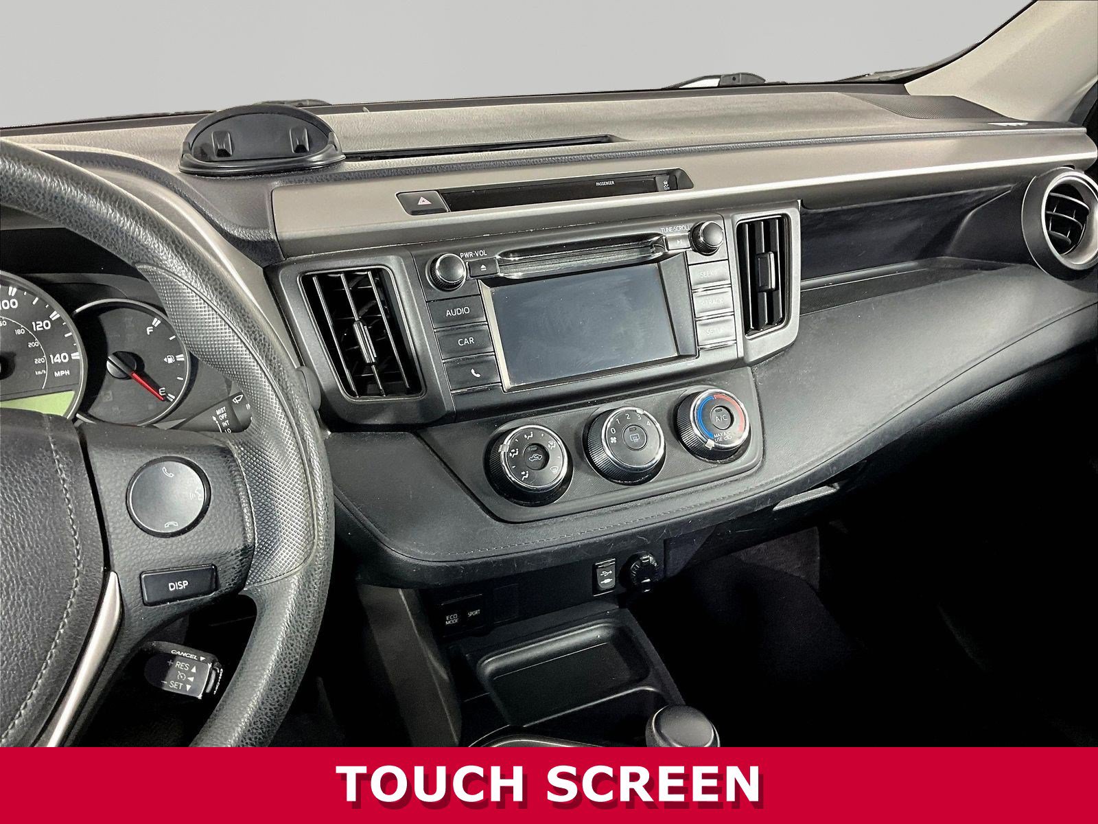 Used 2016 Toyota RAV4 LE AWD/4WD image 9