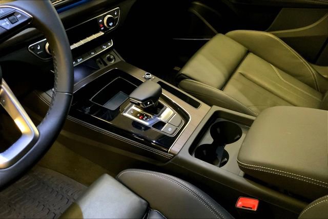 Used 2025 Audi Q5 2.0T Premium Plus w/ Premium Plus Package image 16