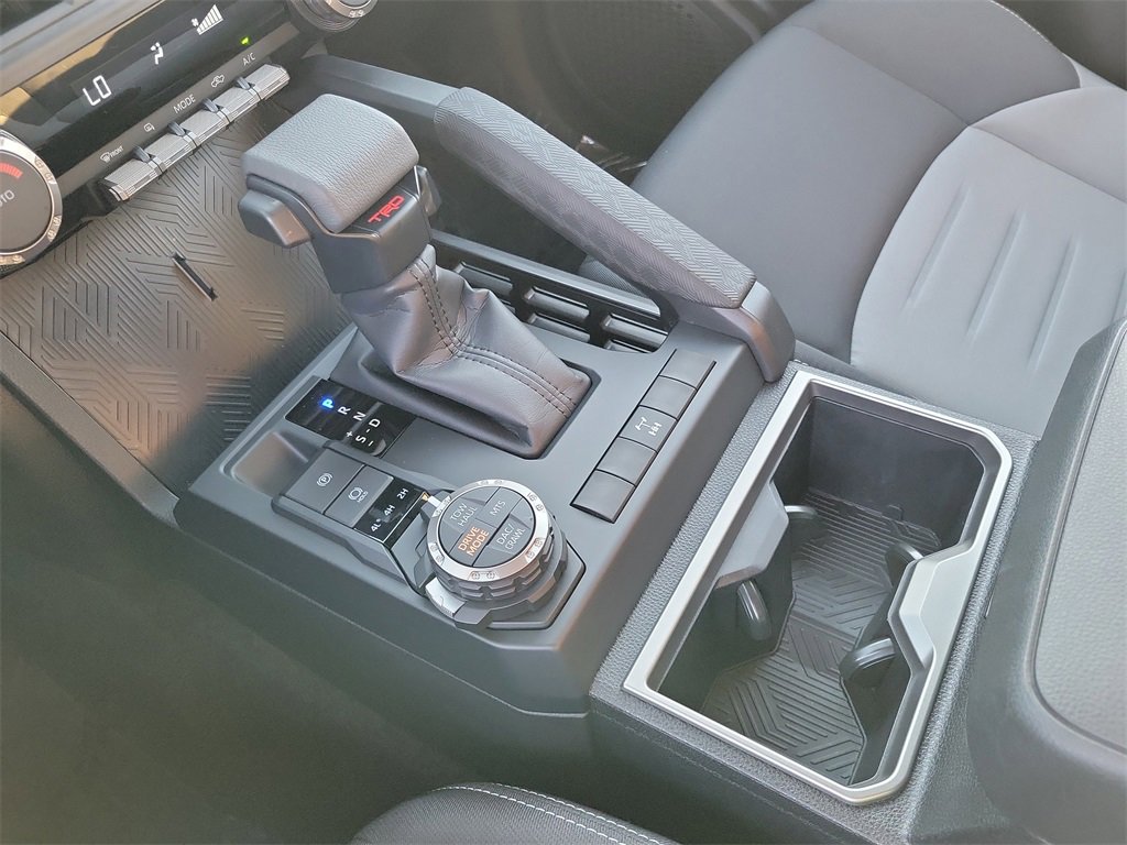 Used 2025 Toyota Tacoma TRD Off-Road image 13