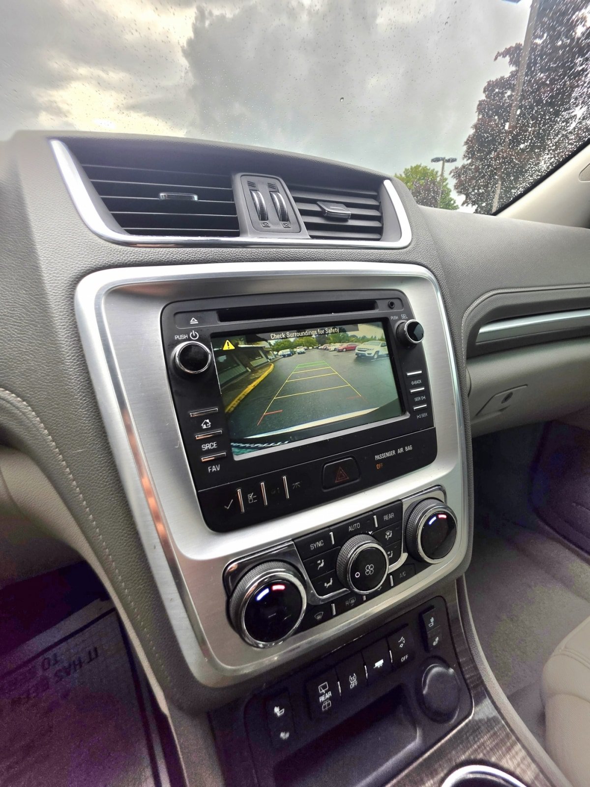 Used 2014 GMC Acadia SLT FWD image 17