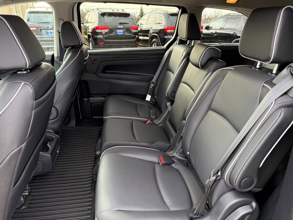 Certified 2026 Honda Odyssey Touring image 15