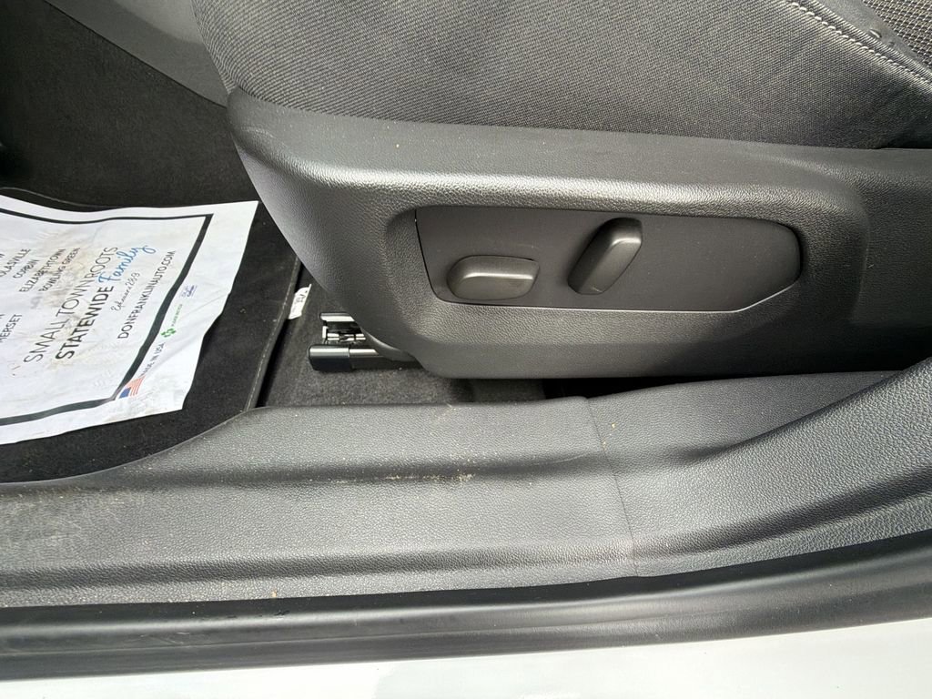 Used 2023 Buick Envision Preferred image 18