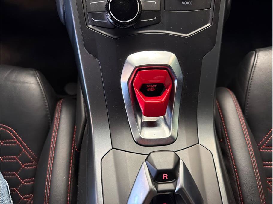 Used 2019 Lamborghini Huracan LP 580-2 RWD image 22