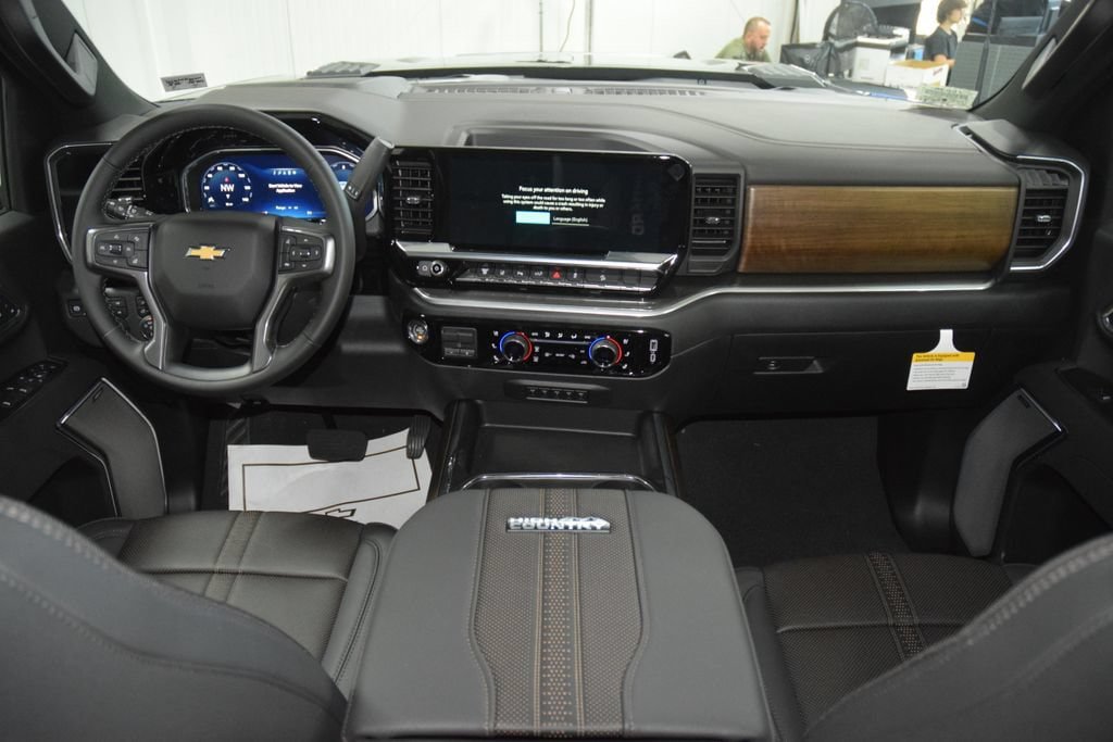 New 2026 Chevrolet Silverado 2500 High Country w/ High Country Premium Package AWD/4WD image 33
