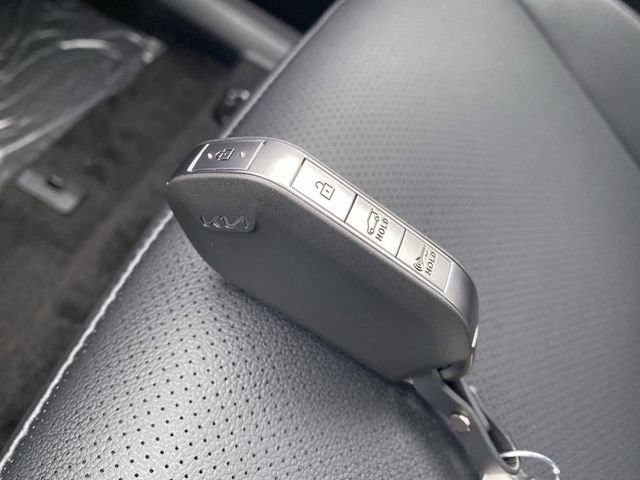 New 2026 Kia Sportage EX image 34