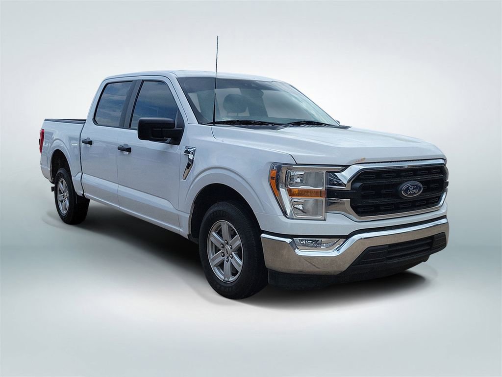 Used 2022 Ford F150 XLT w/ Trailer Tow Package RWD image 2