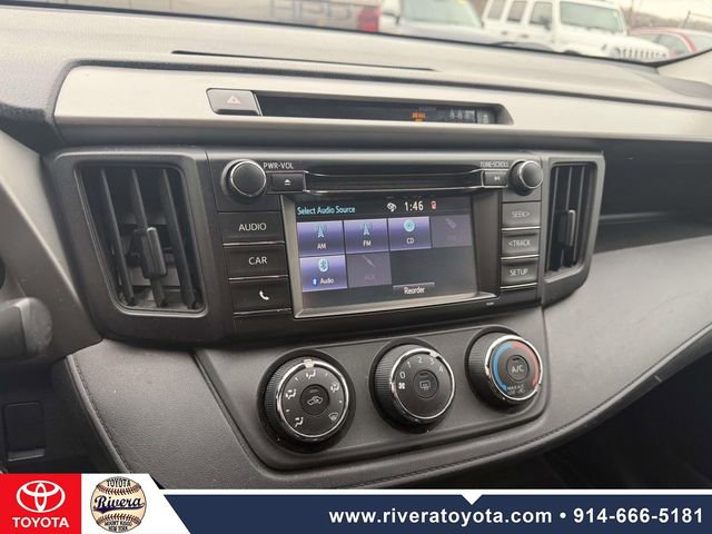 Used 2017 Toyota RAV4 LE image 18