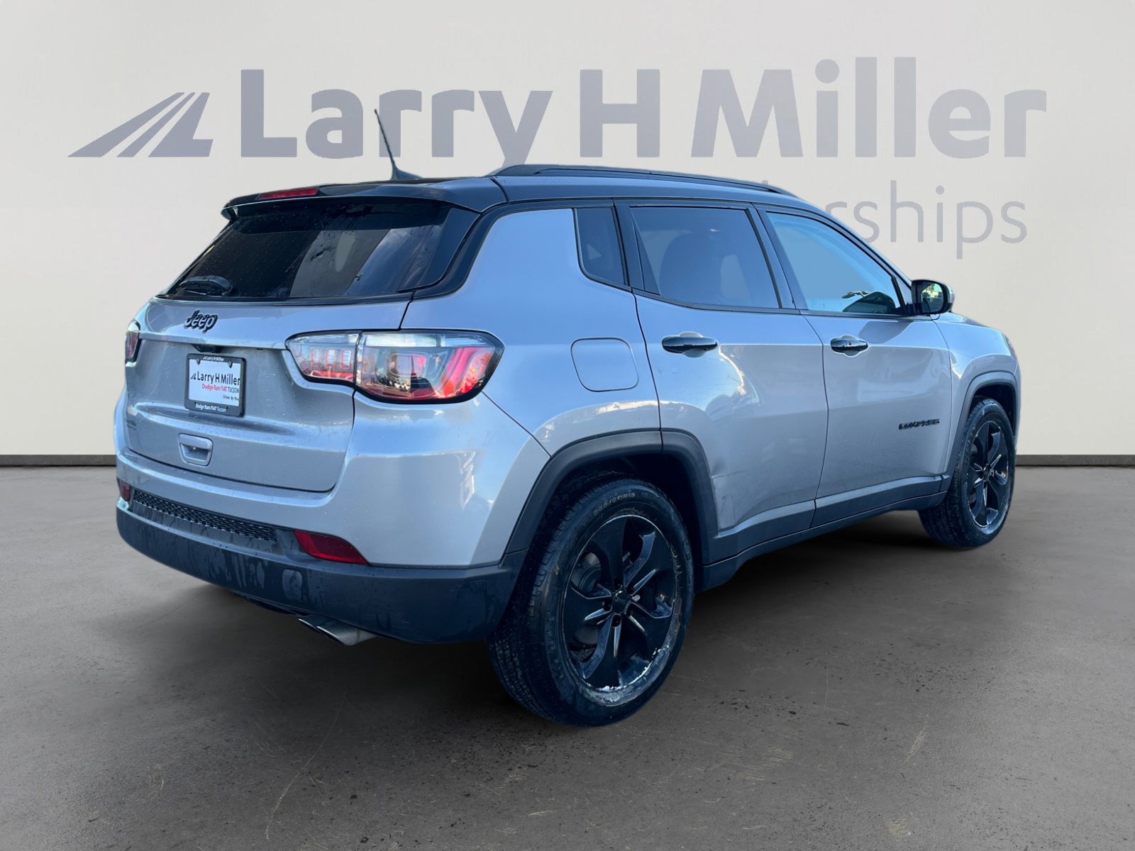 Used 2020 Jeep Compass Latitude image 5