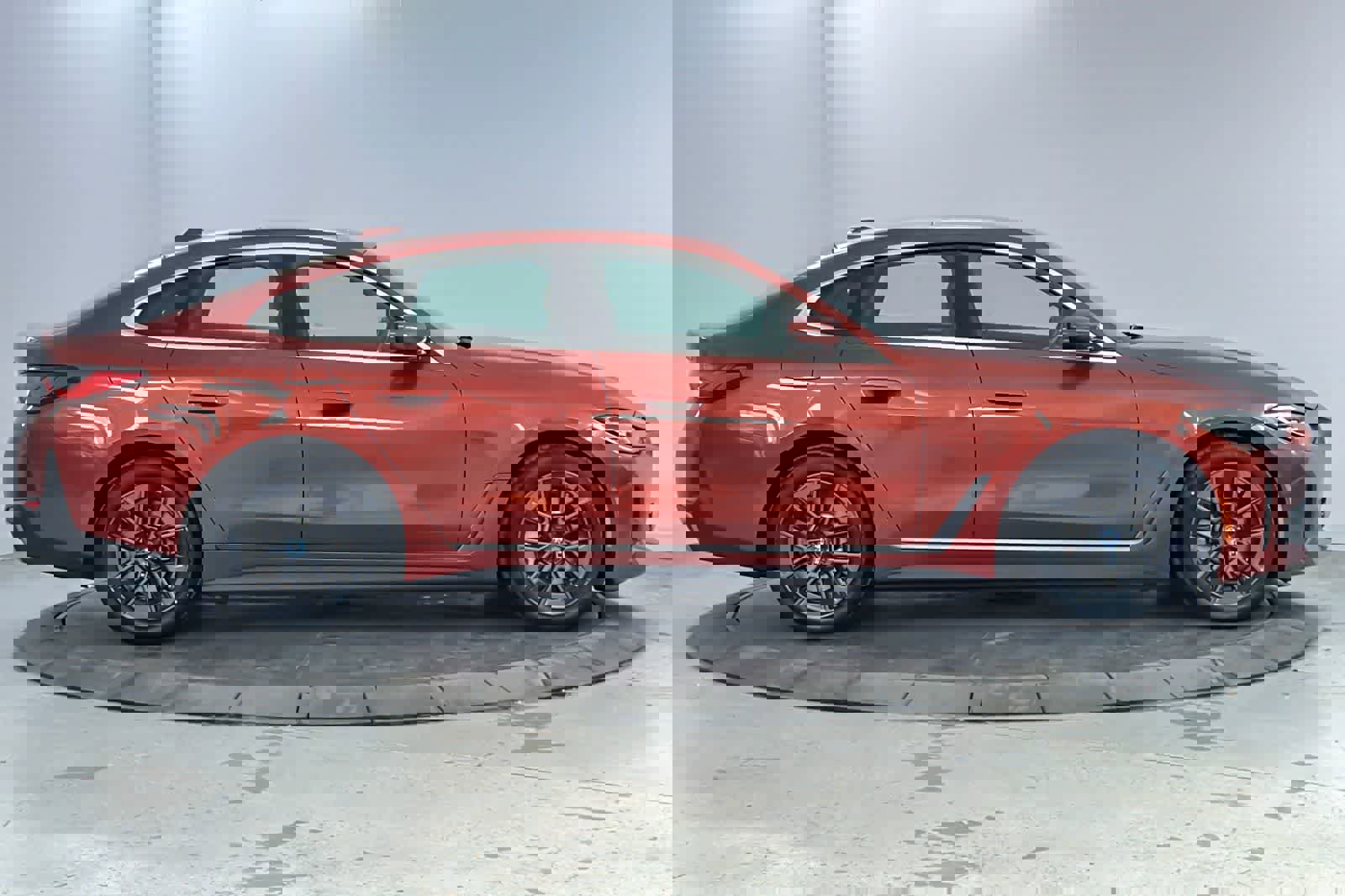 Used 2023 BMW i4 eDrive35 w/ Premium Package image 8