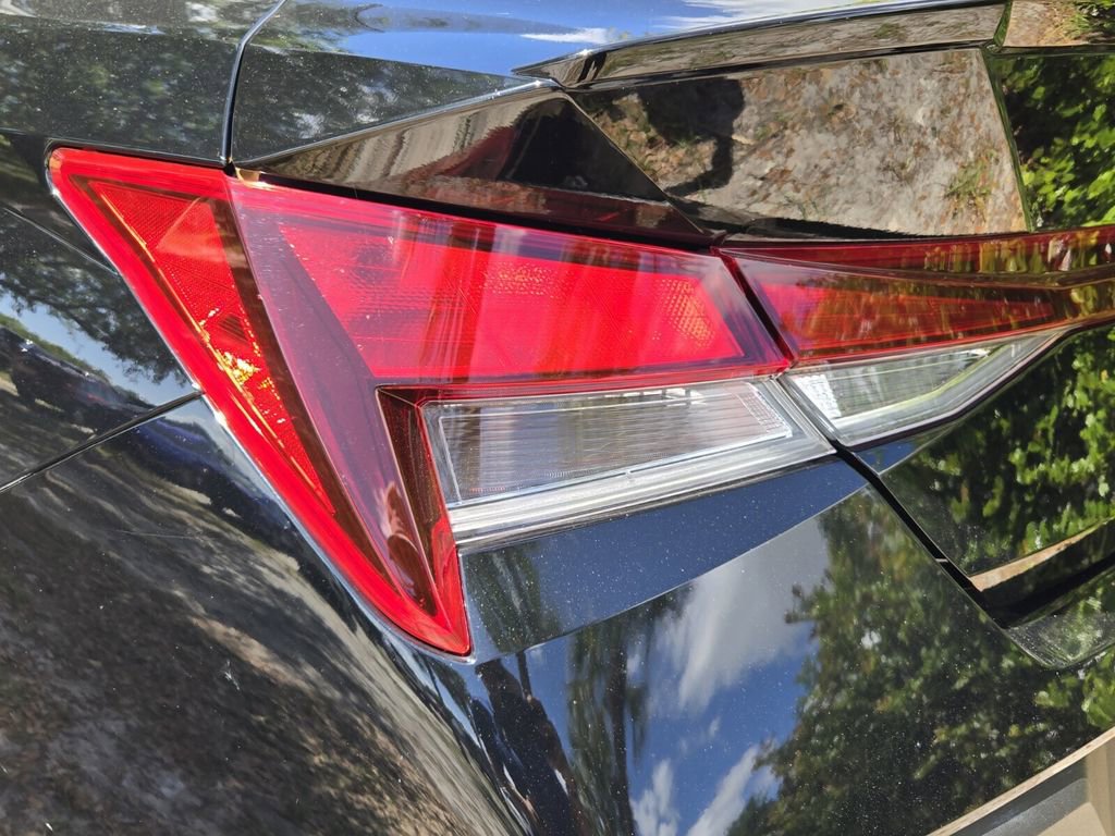 Certified 2025 Hyundai Elantra Sport FWD image 6