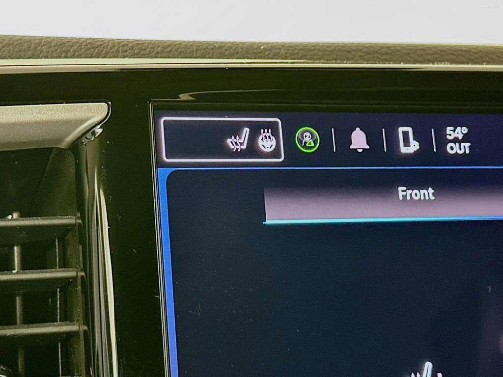 Used 2024 Chrysler Pacifica Touring-L FWD image 27