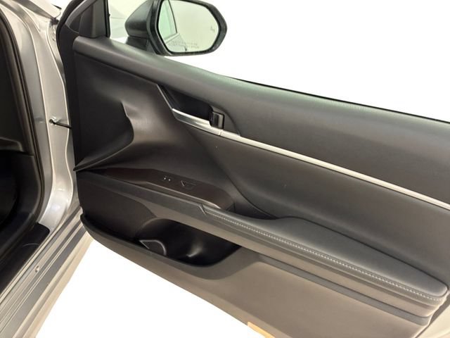 Used 2024 Toyota Camry XSE FWD image 15