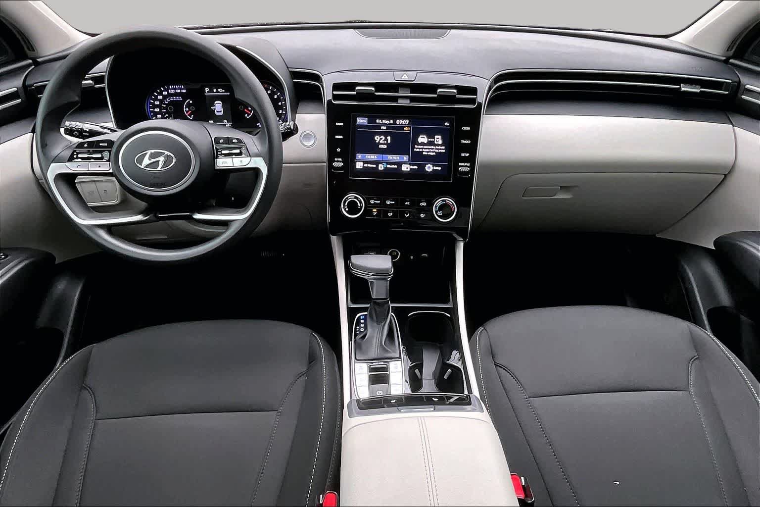 Certified 2023 Hyundai Tucson SEL w/ Winter Package AWD/4WD image 15