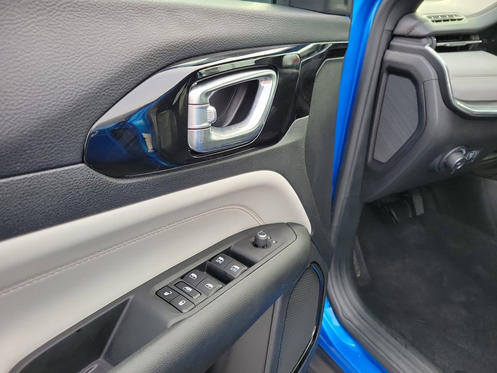 Used 2023 Jeep Compass Limited image 19