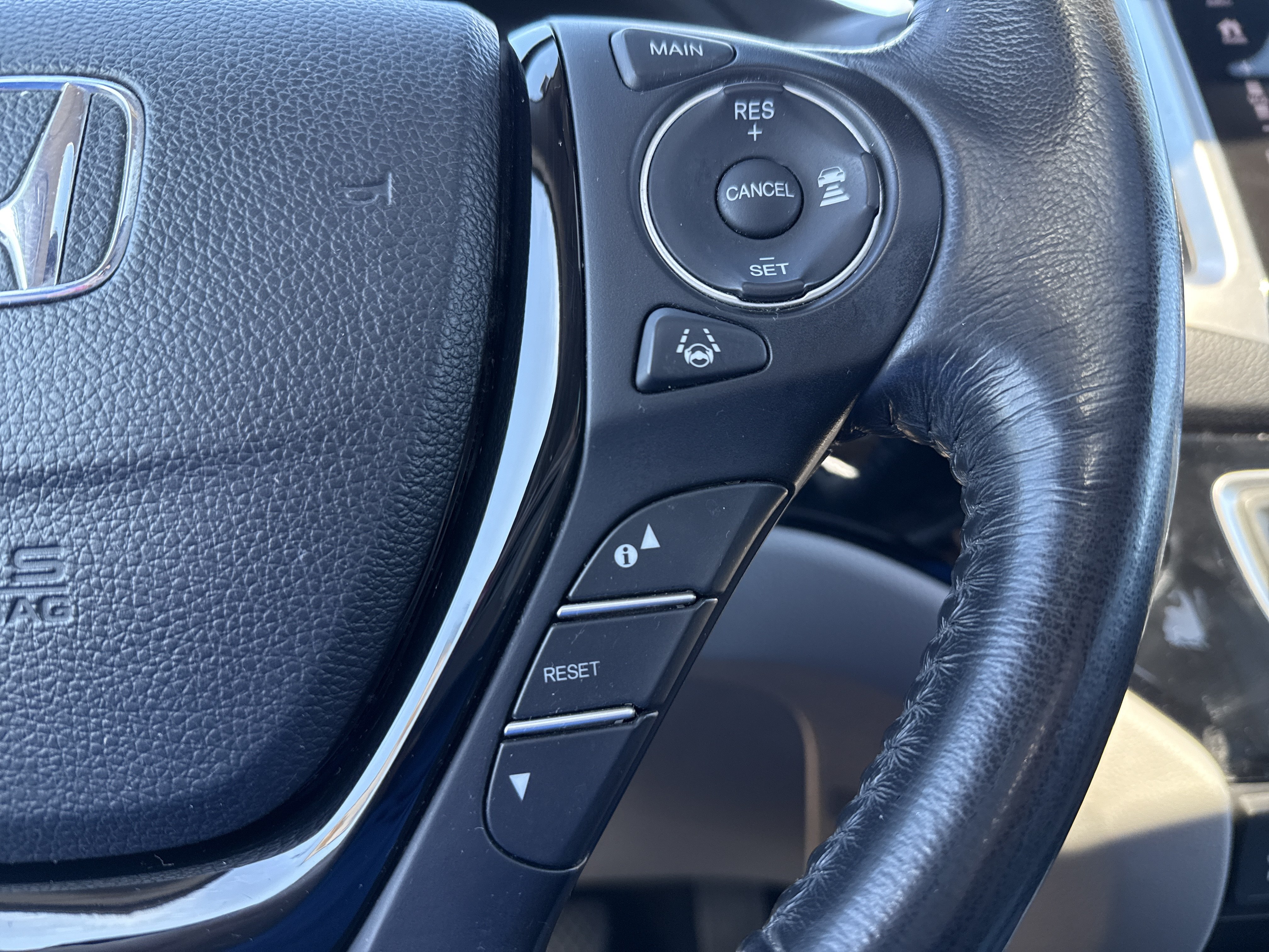 Used 2017 Honda Pilot Touring image 20