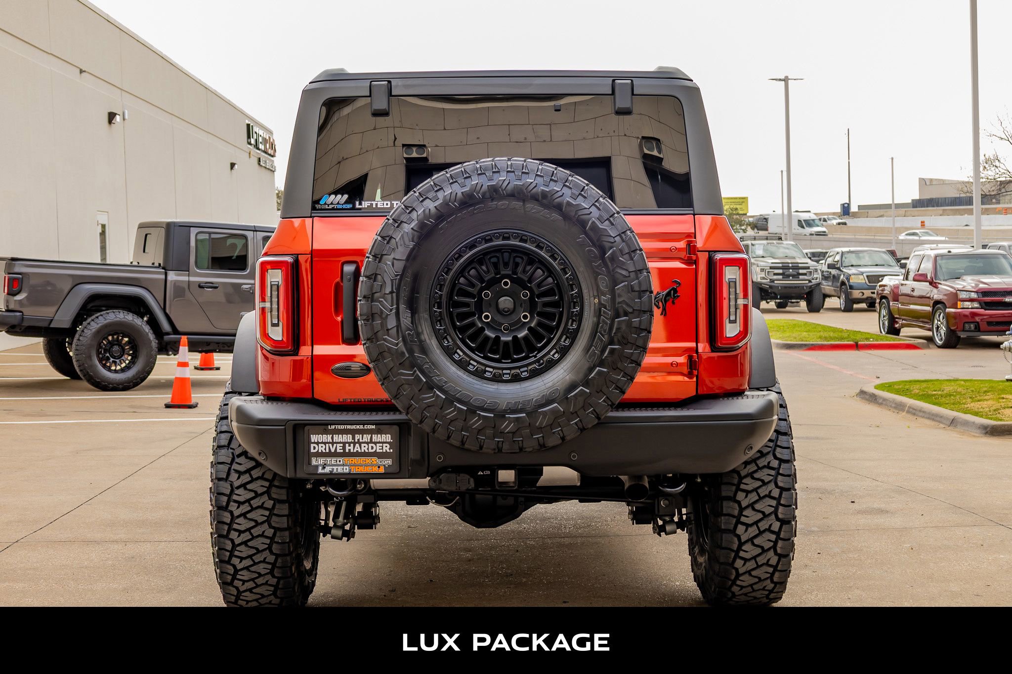 Used 2022 Ford Bronco Badlands image 8