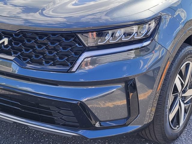 Used 2023 Kia Sorento S image 7