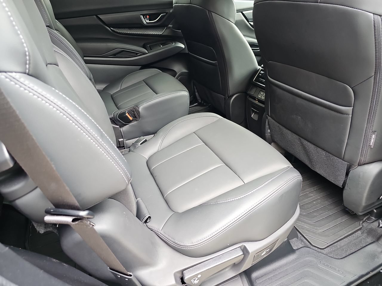 Used 2026 Subaru Ascent Premium AWD/4WD image 14