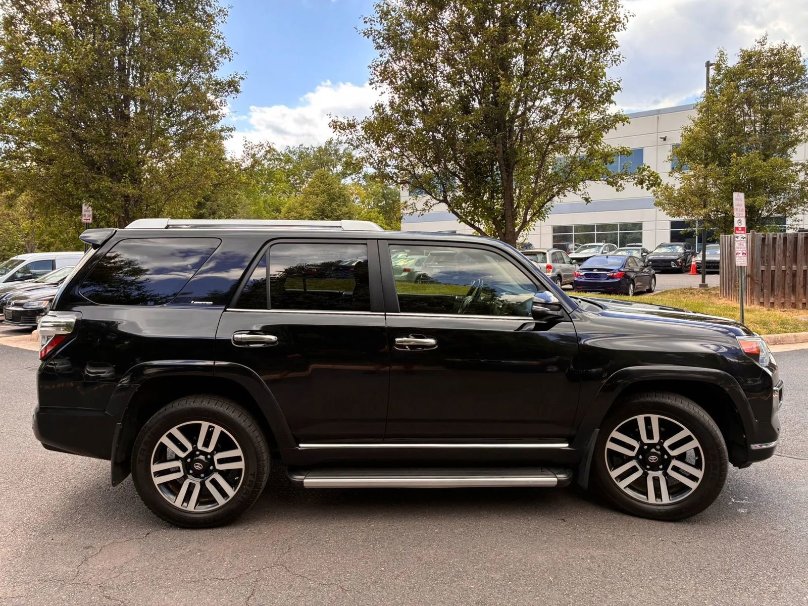 Used 2015 Toyota 4Runner 4WD image 13