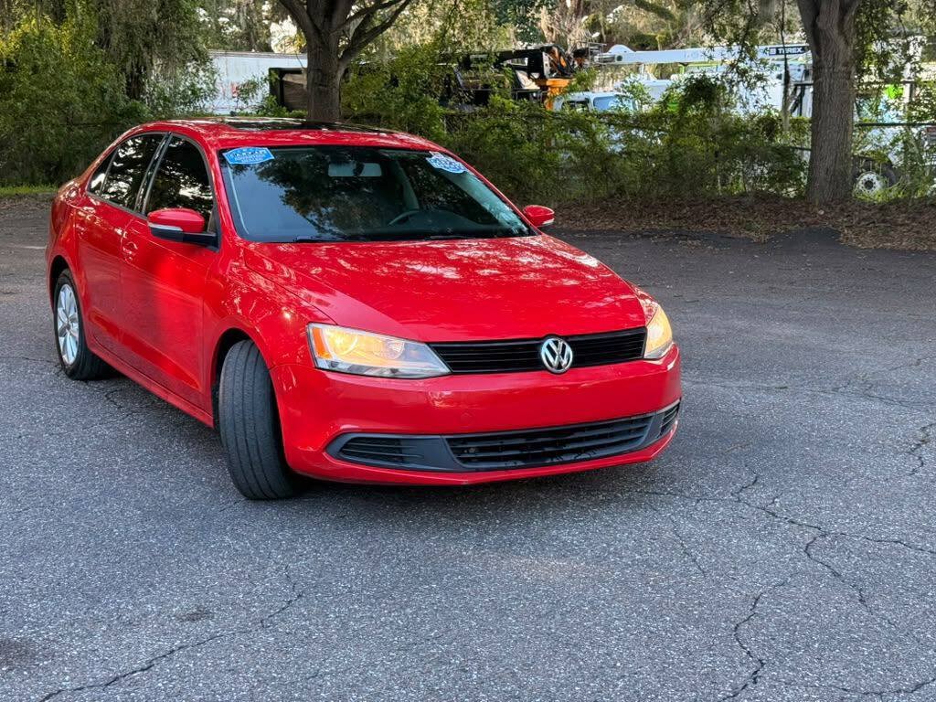 Used 2012 Volkswagen Jetta SE FWD image 3