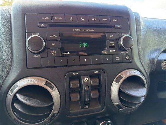 Used 2013 Jeep Wrangler Unlimited Sport image 21