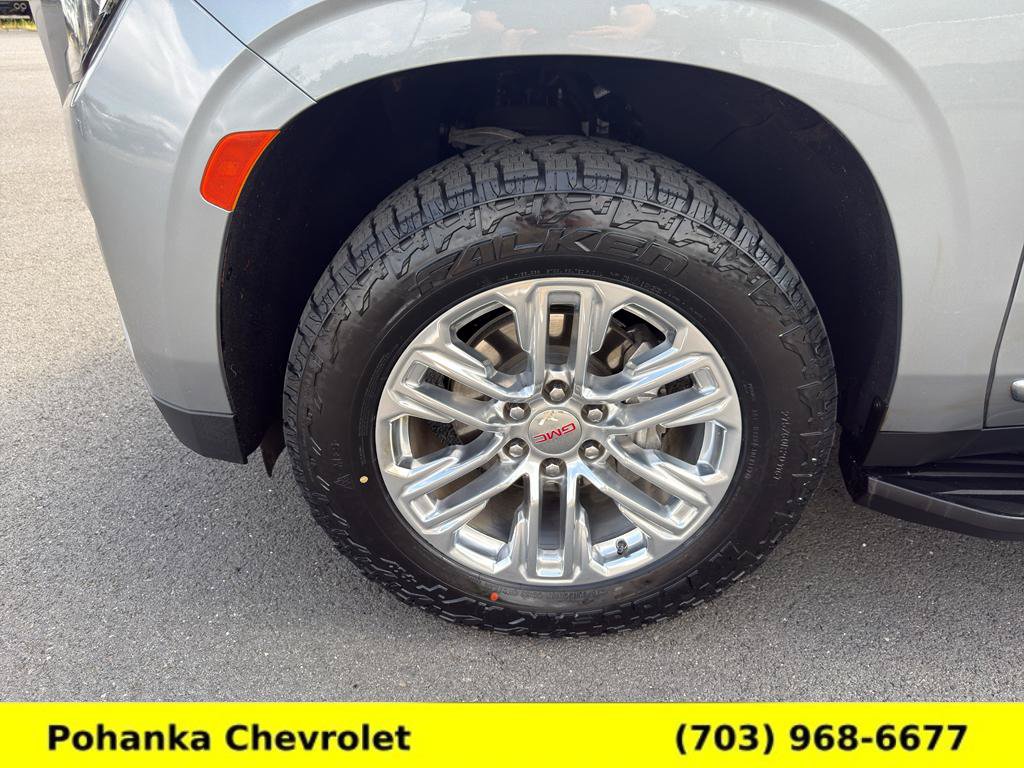 Certified 2023 GMC Yukon SLT w/ SLT Luxury Package AWD/4WD image 26