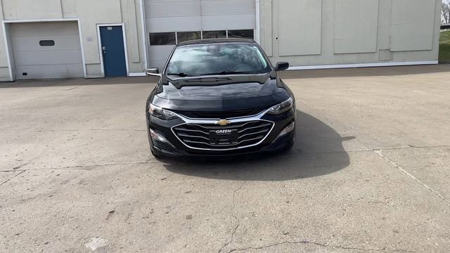 Used 2024 Chevrolet Malibu LT image 3