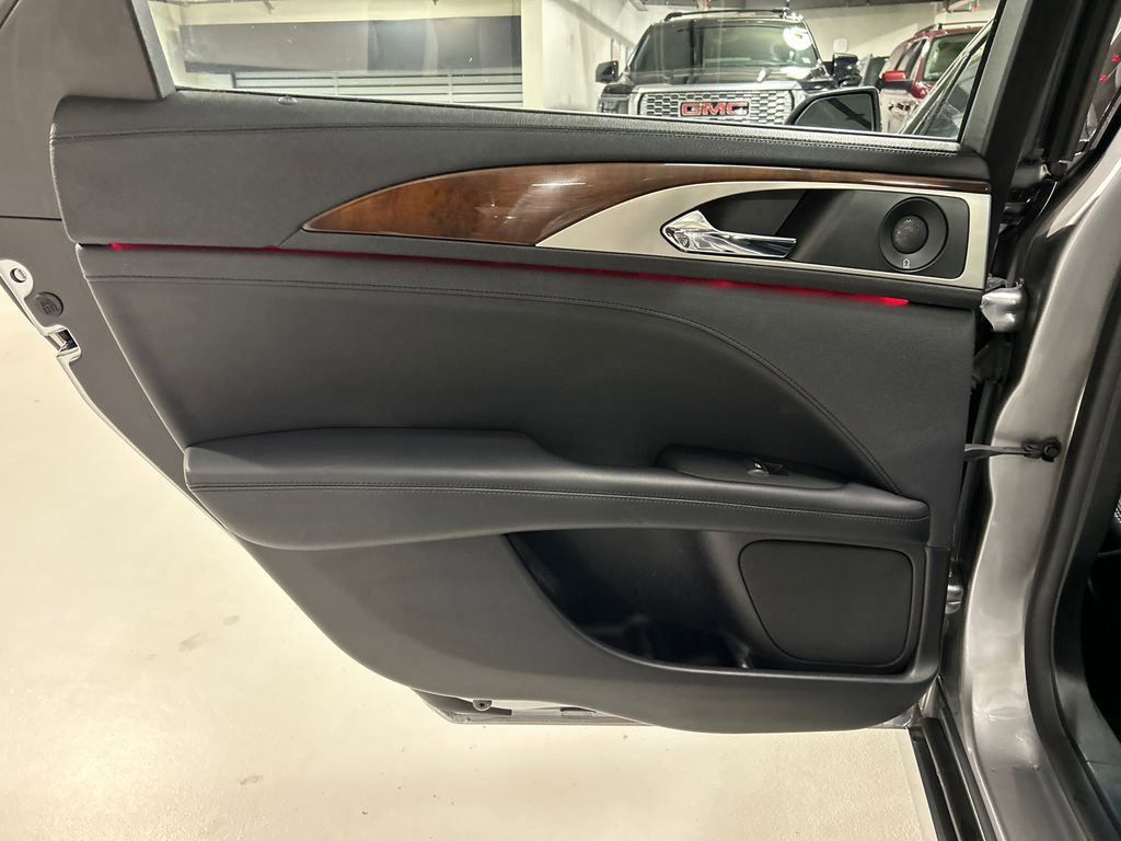 Used 2020 Lincoln MKZ Reserve w/ Elements Package AWD/4WD image 20